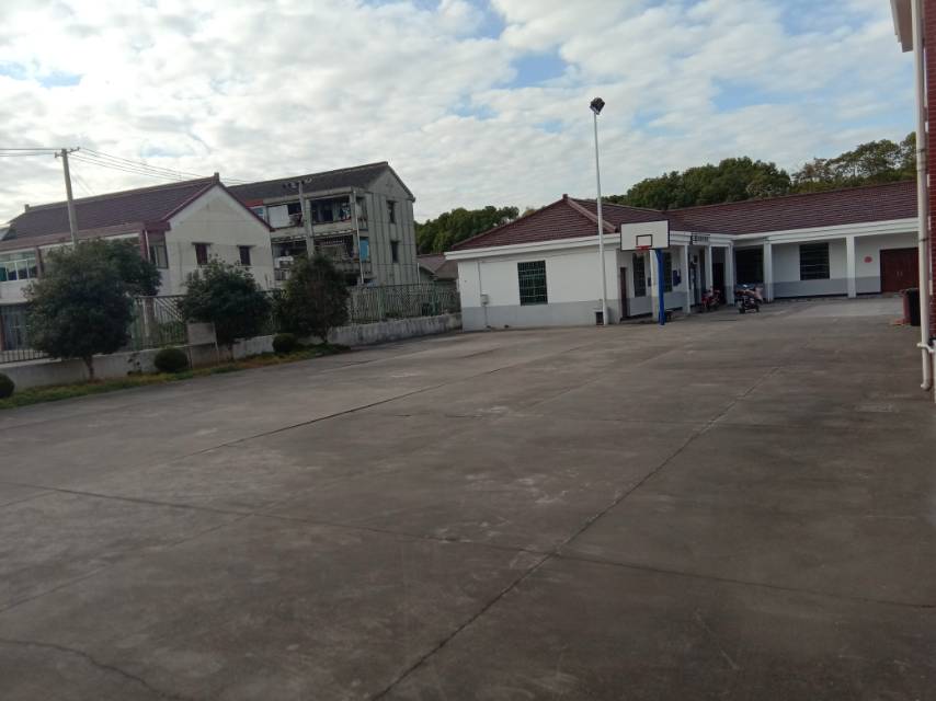 高橋村籃球場(chǎng)