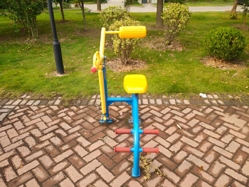 腹背鍛煉器 腹背鍛煉器