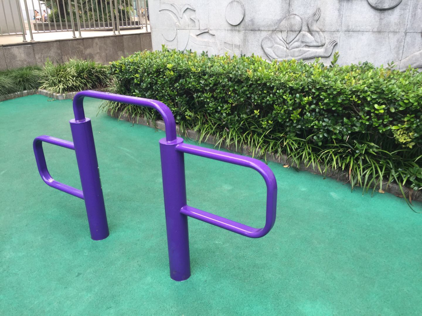 彈振壓腿器 彈振壓腿器