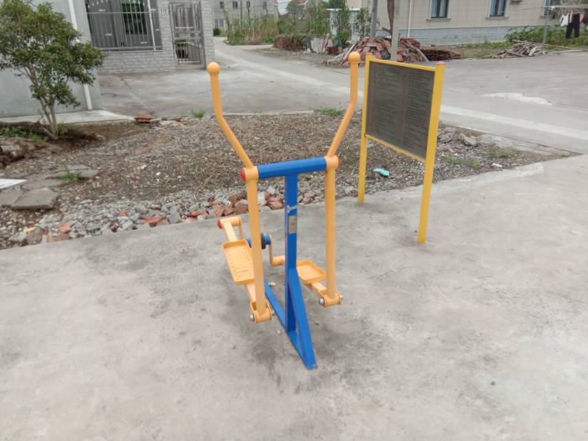 室外橢圓機(jī) 室外橢圓機(jī)