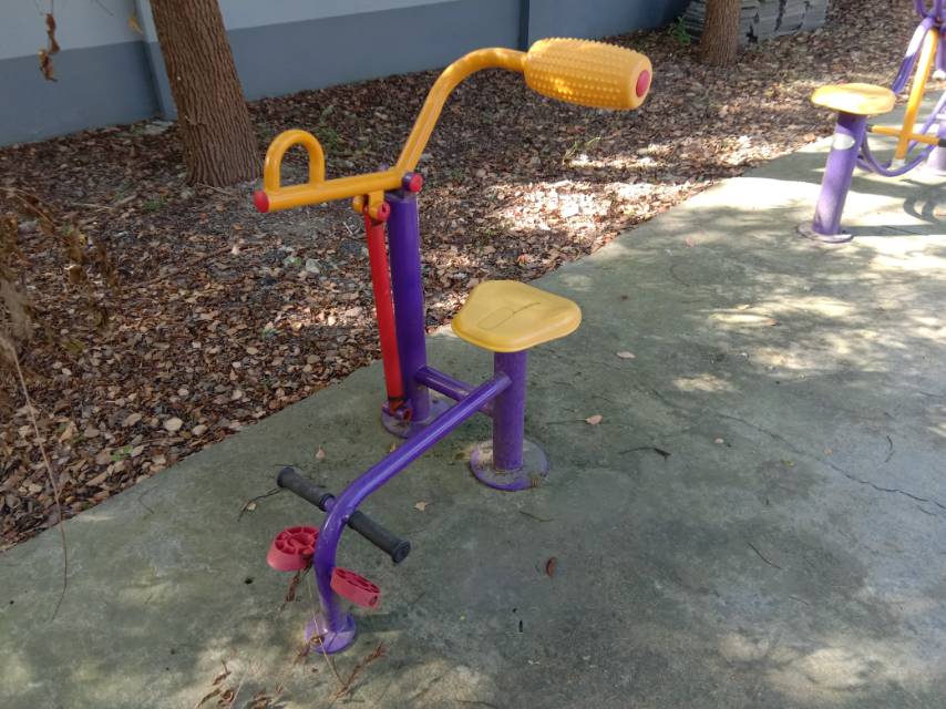 腹背訓練器 腹背訓練器