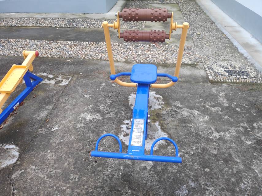 腹背屈伸訓(xùn)練器