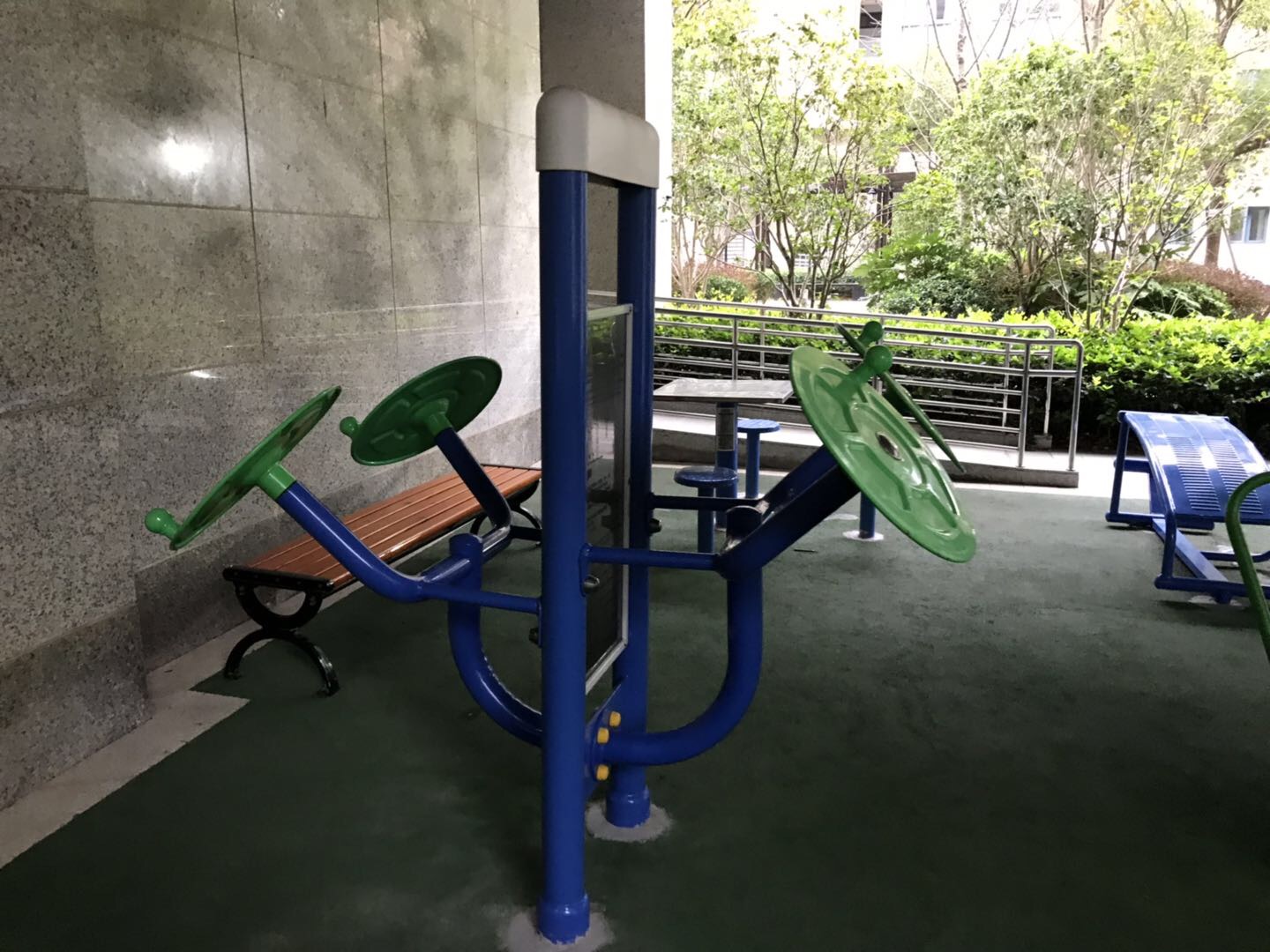 雙立柱太極揉推器