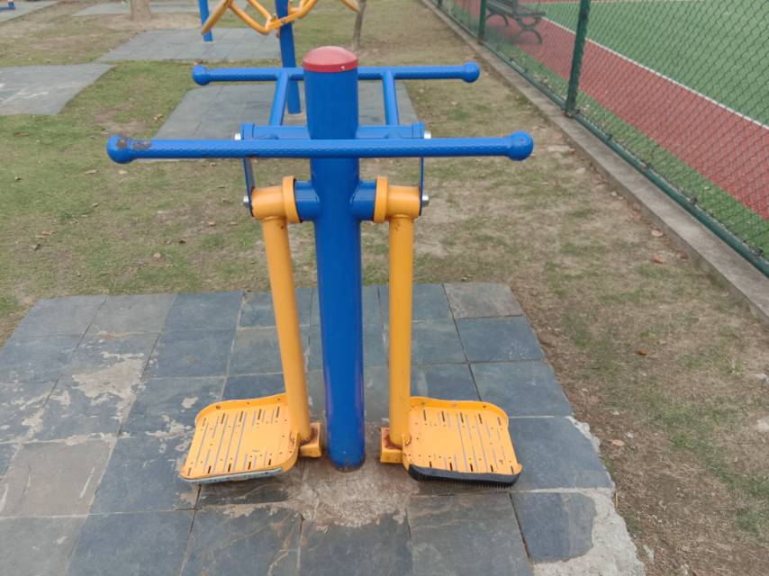 晃板健身器 晃板健身器