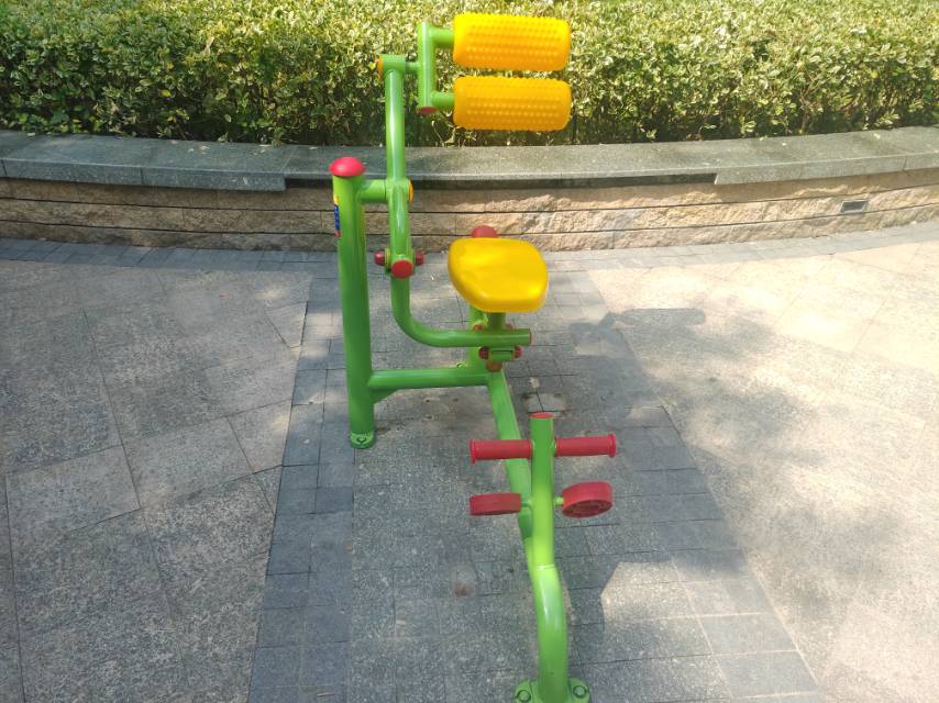 腹背鍛煉器 腹背鍛煉器