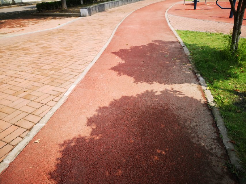 申源廣場(chǎng)健身步道