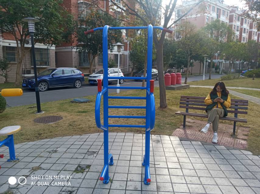 多功能訓(xùn)練器