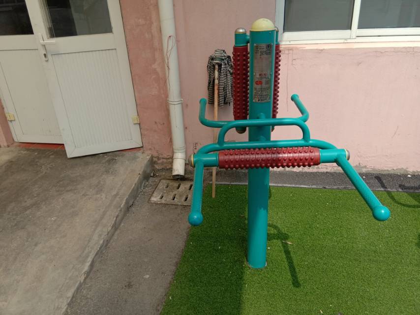 坐式腰背按摩器 坐式腰背按摩器