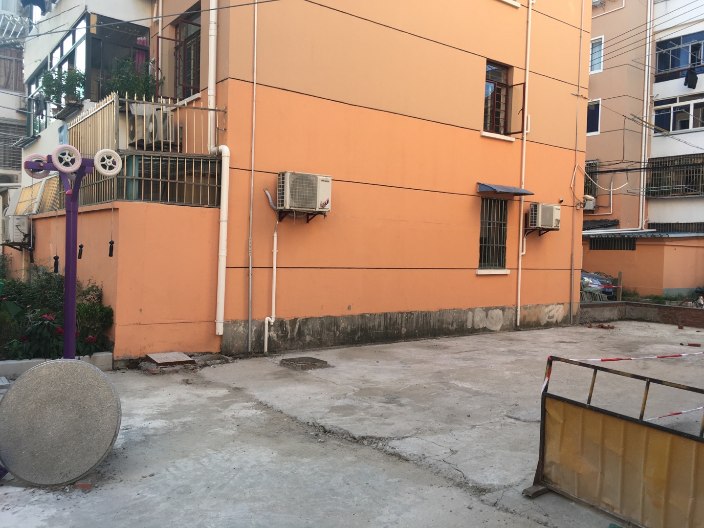 臨江新村健身點(diǎn)  1