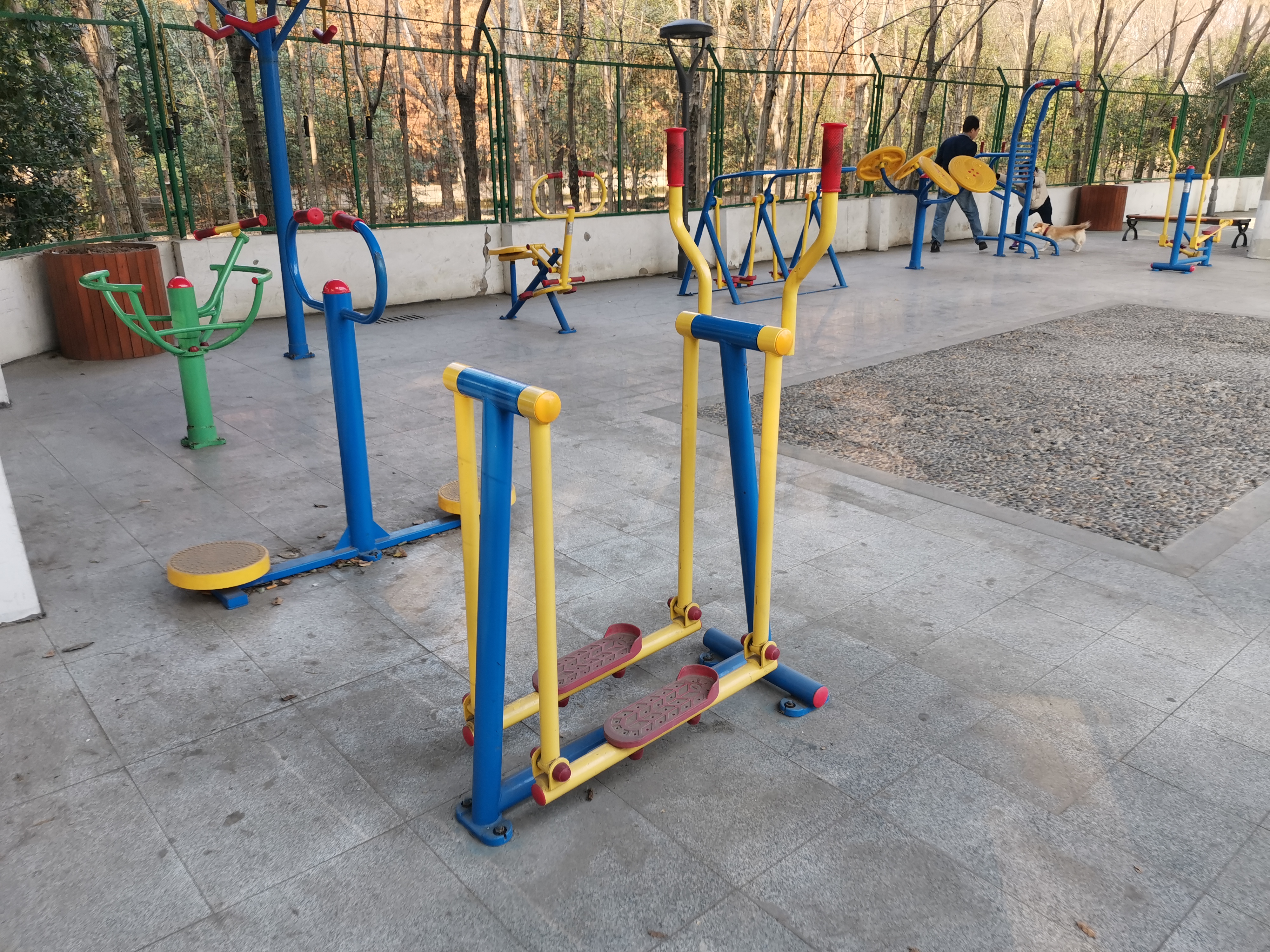 新豐居委健身苑點(diǎn)