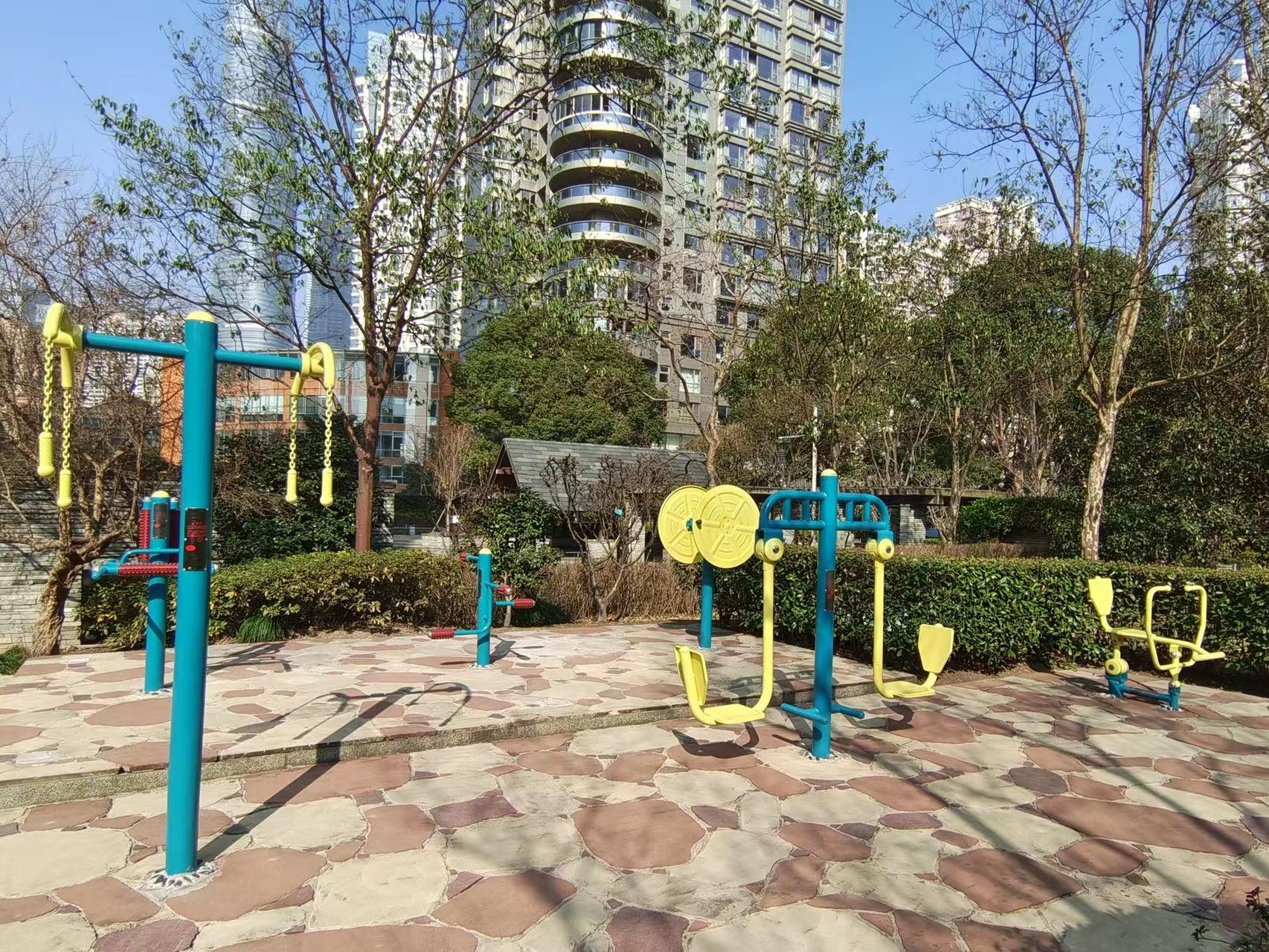 江臨財(cái)富居委會(huì)健身苑（二）