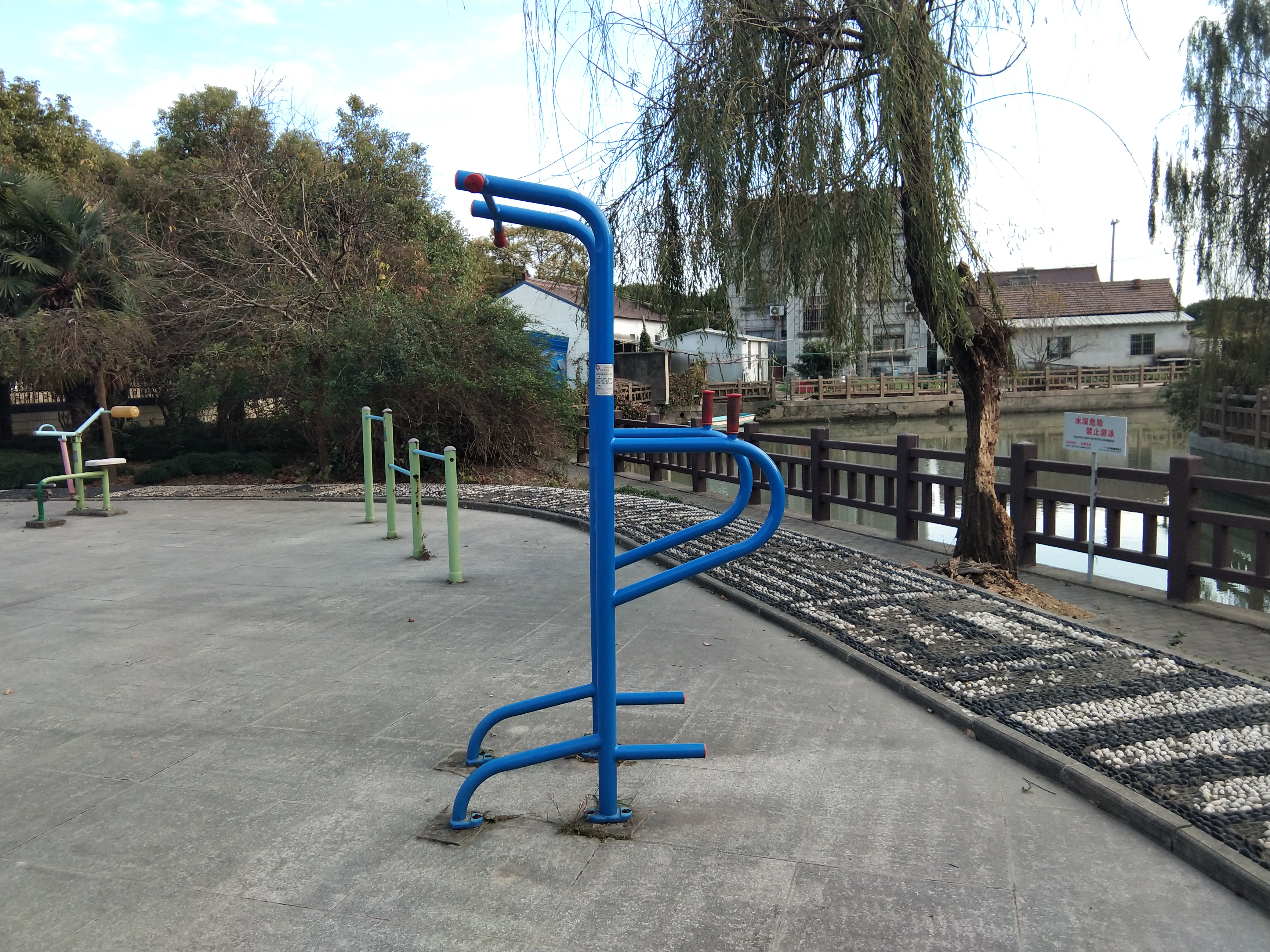 多功能訓(xùn)練器