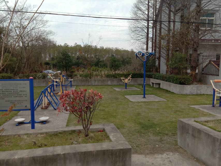 長(zhǎng)江村3組健身點(diǎn)
