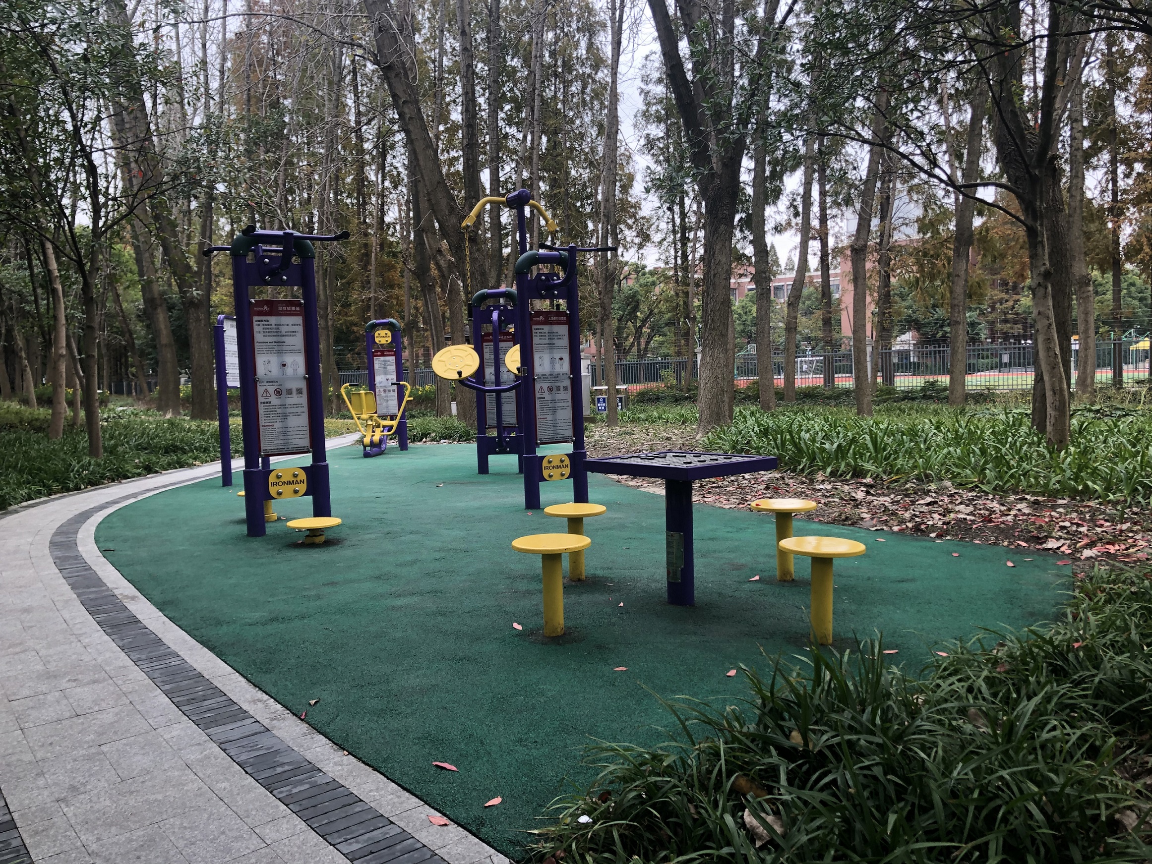 嘉定環(huán)城河步道健身點(diǎn)（科技學(xué)院外）