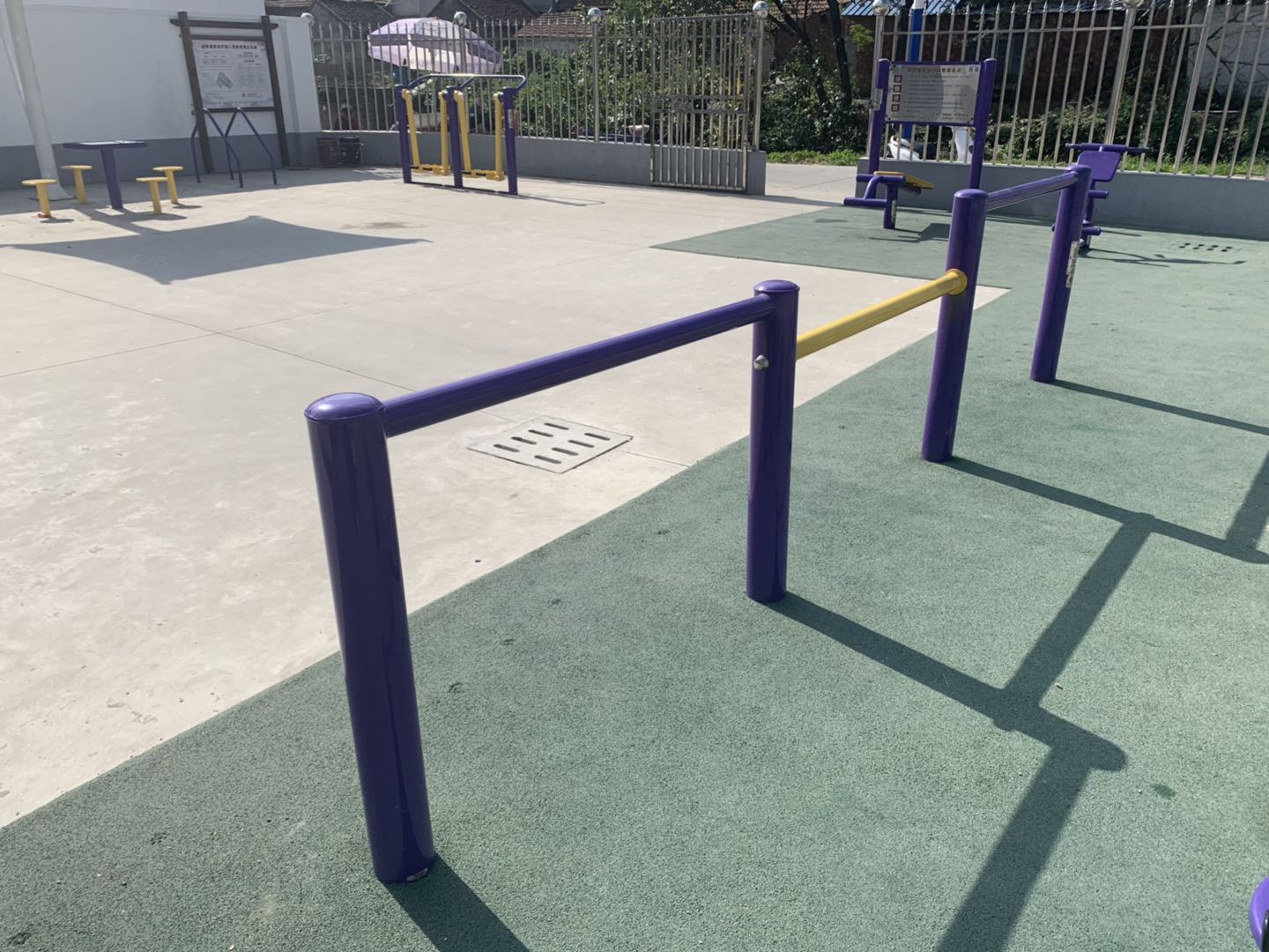 彈振壓腿器 彈振壓腿器