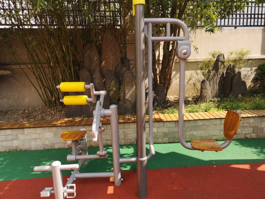 背肌訓(xùn)練器