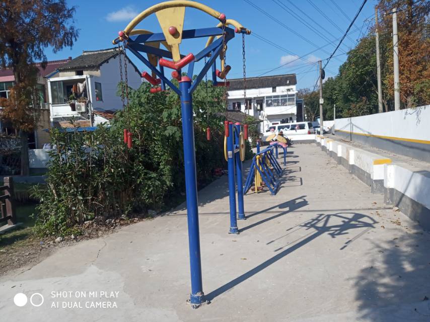 前進村村民委員會健身點2