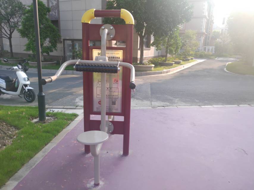 雙立柱頸腰按摩器 雙立柱頸腰按摩器