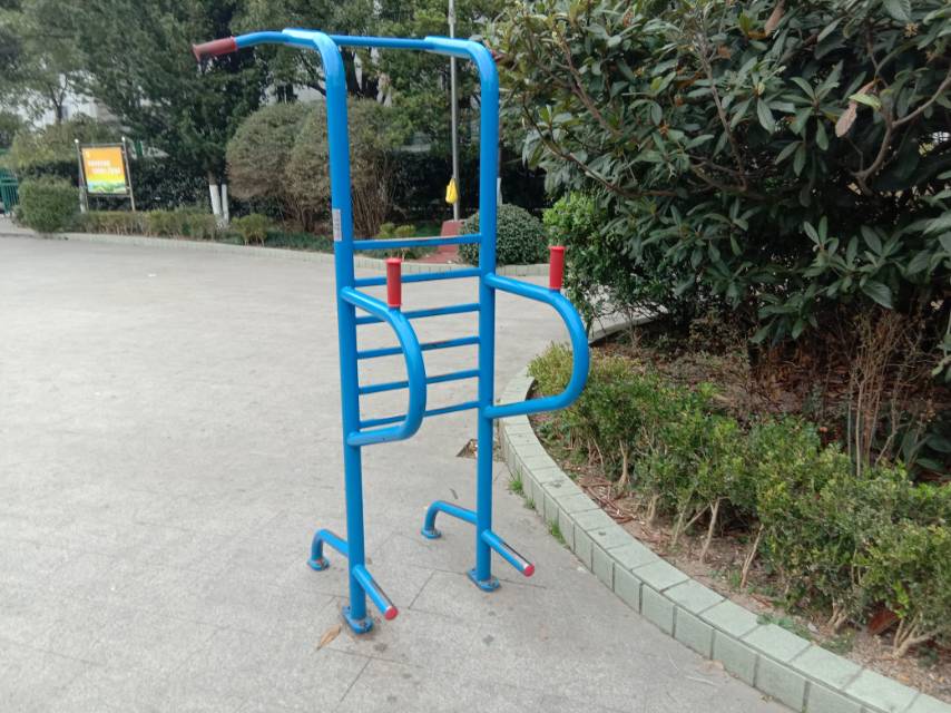 多功能訓(xùn)練器