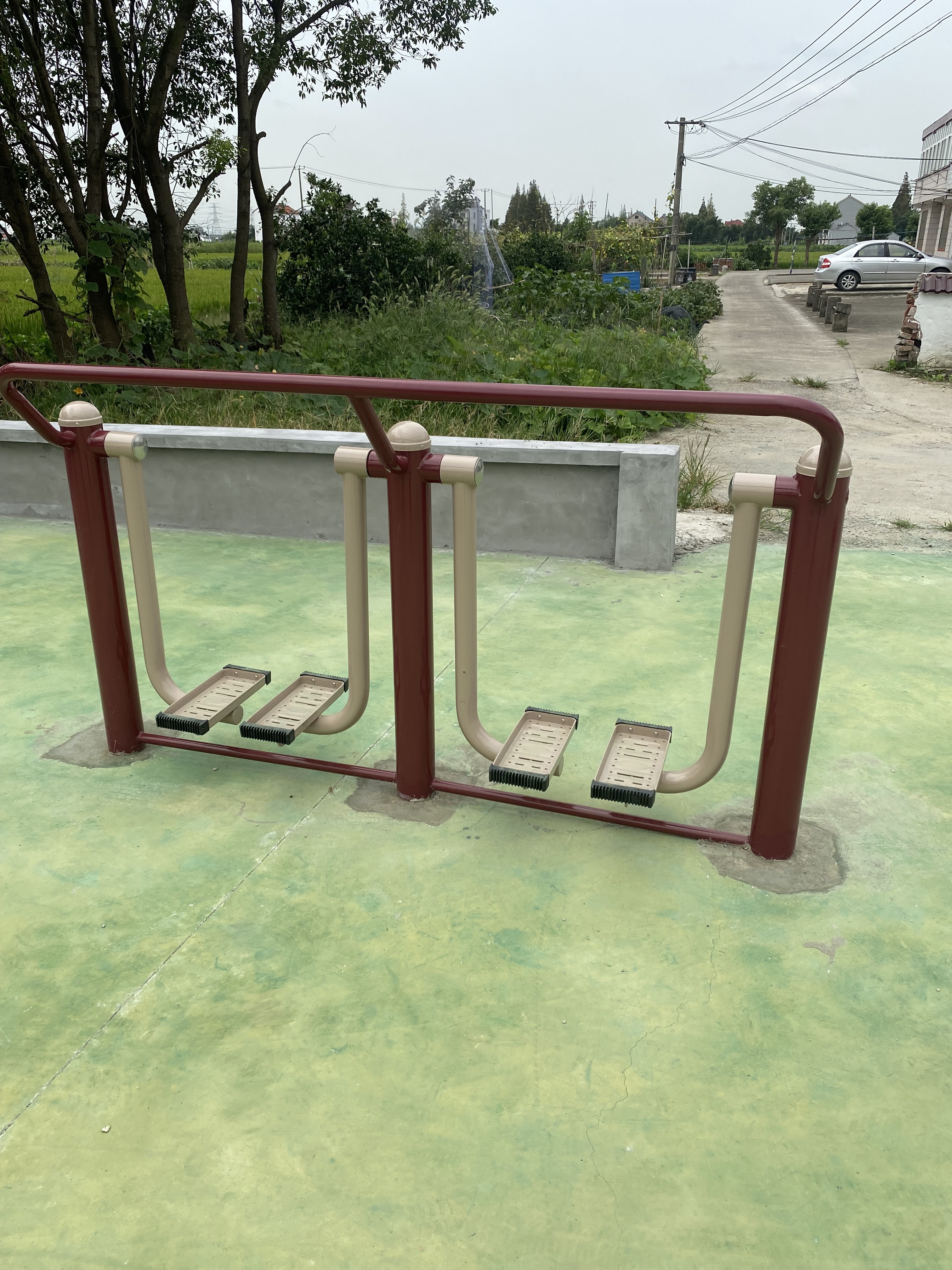 二位太空漫步機