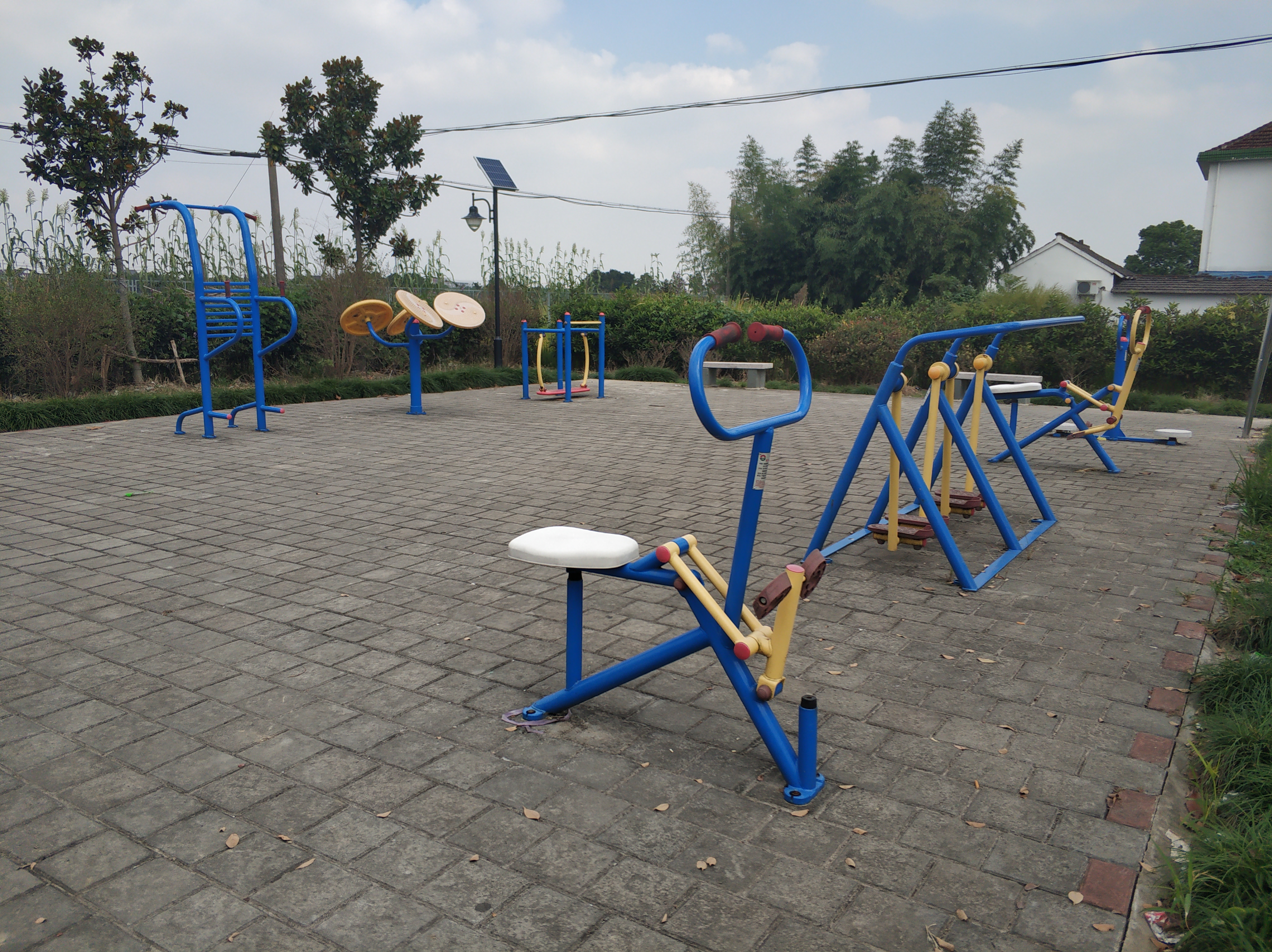 八字橋村曹介健身點