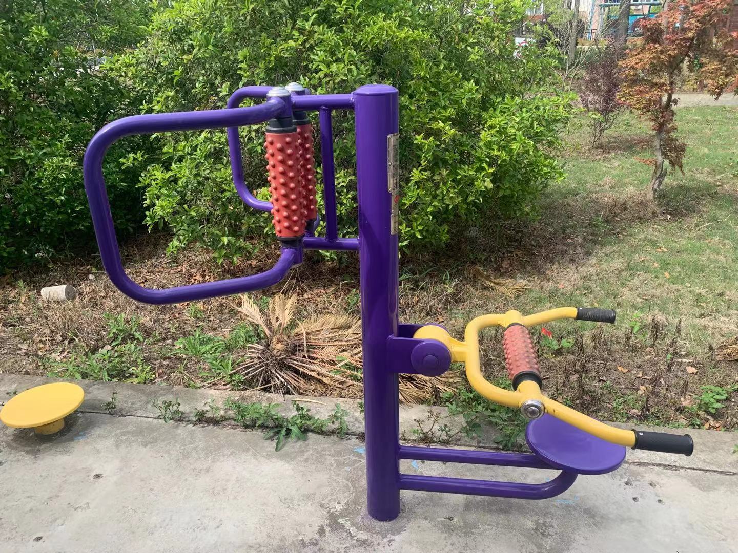 腰背按摩器 腰背按摩器