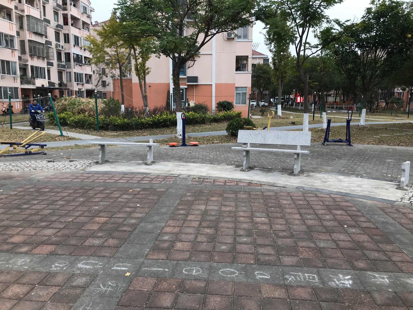 蘆潮路333弄健身苑點(diǎn)