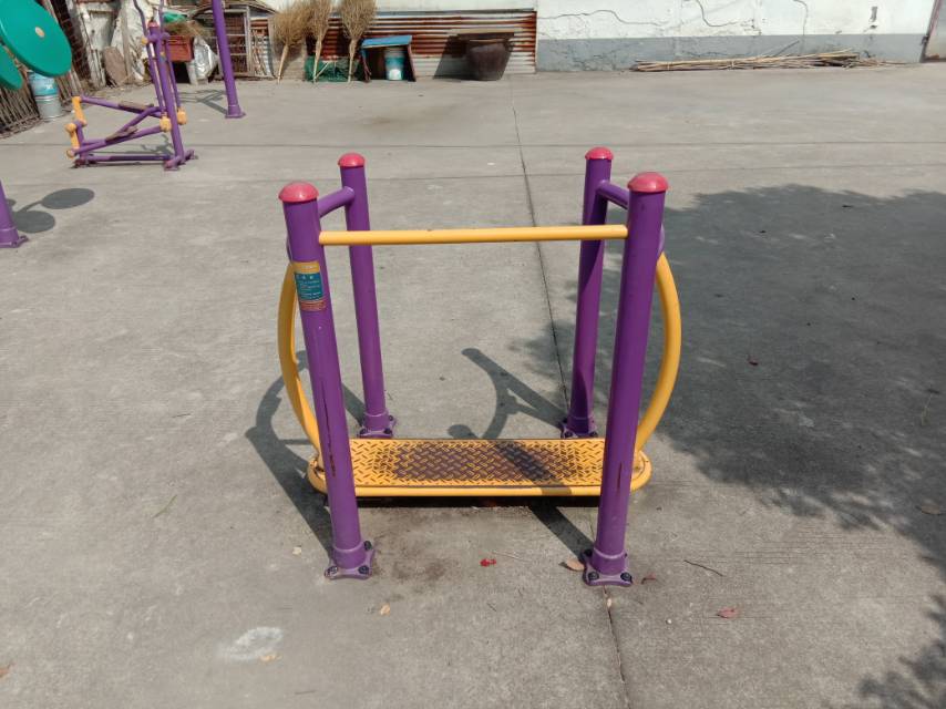 晃板健身器 晃板健身器