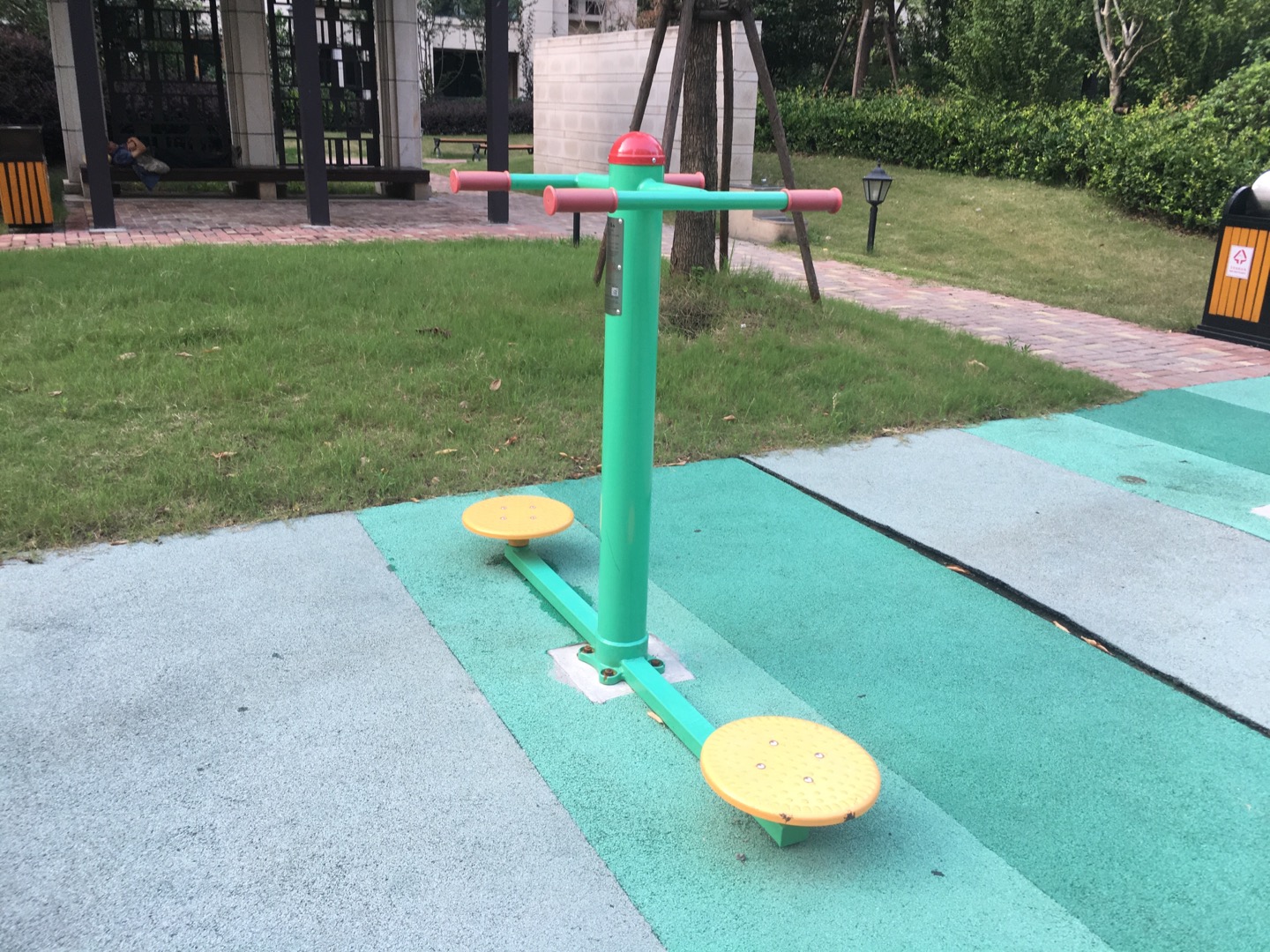 二位扭腰器 二位扭腰器