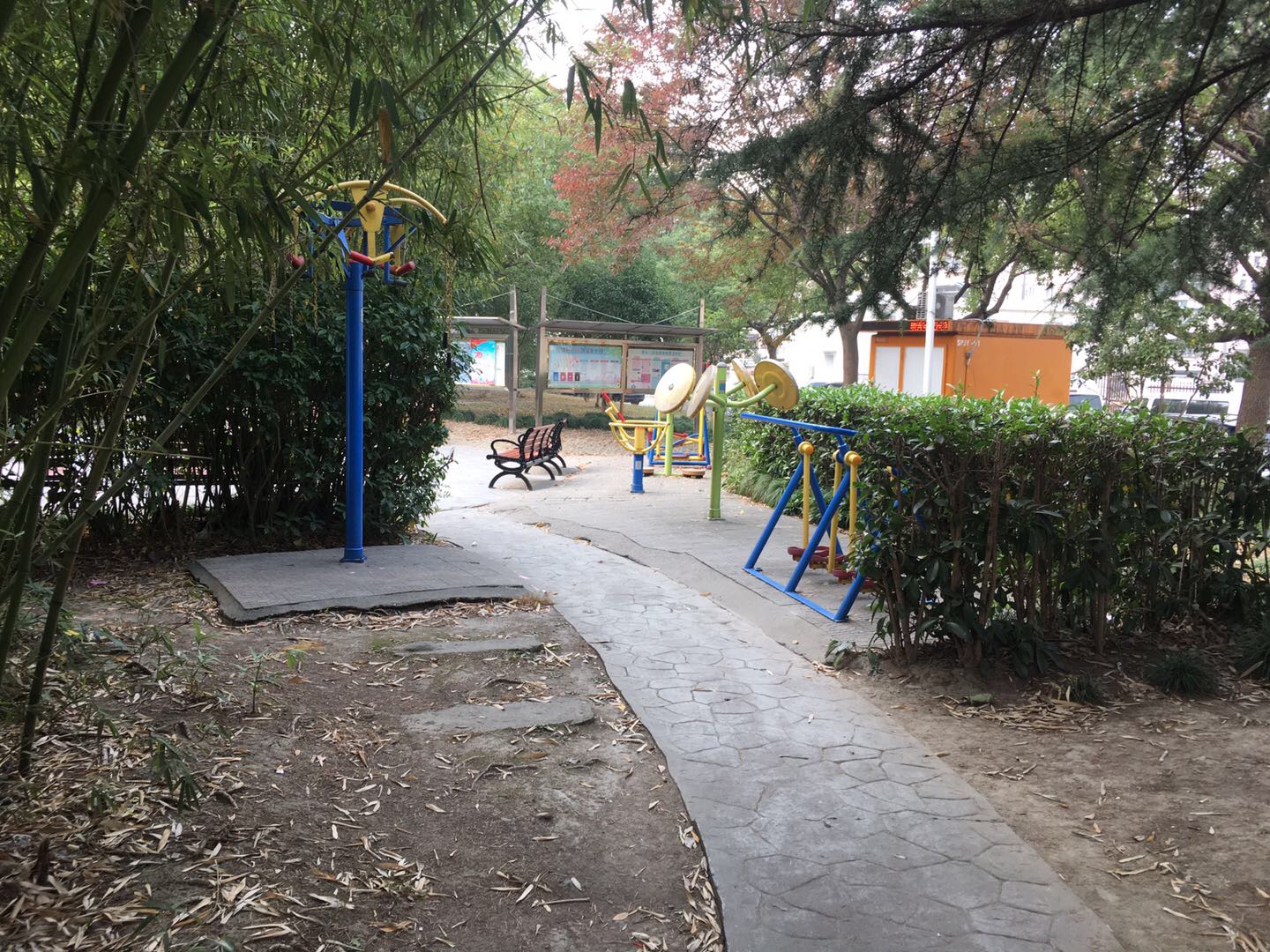 香山三居小區(qū)健身點