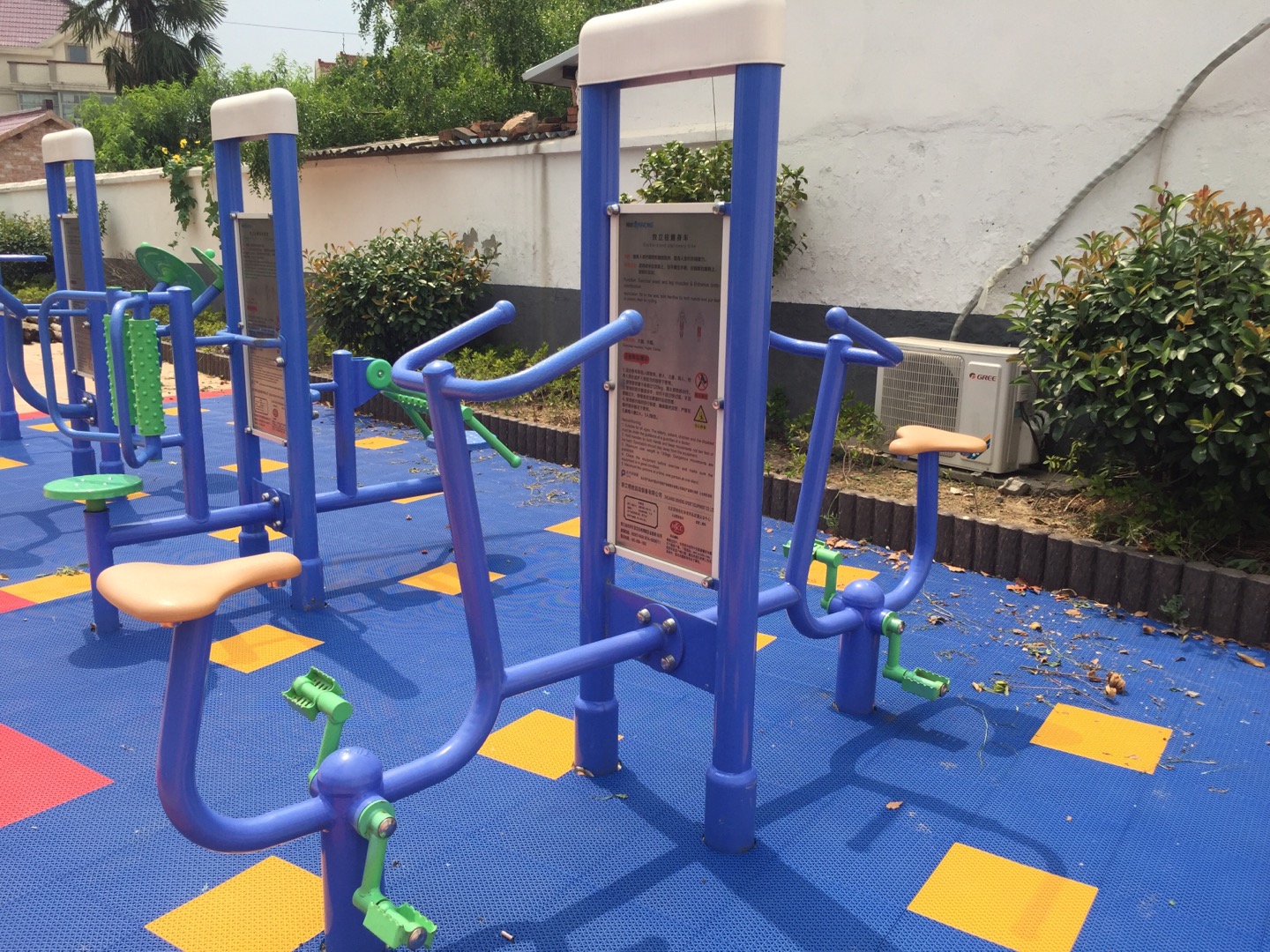 雙立柱健身車 雙立柱健身車