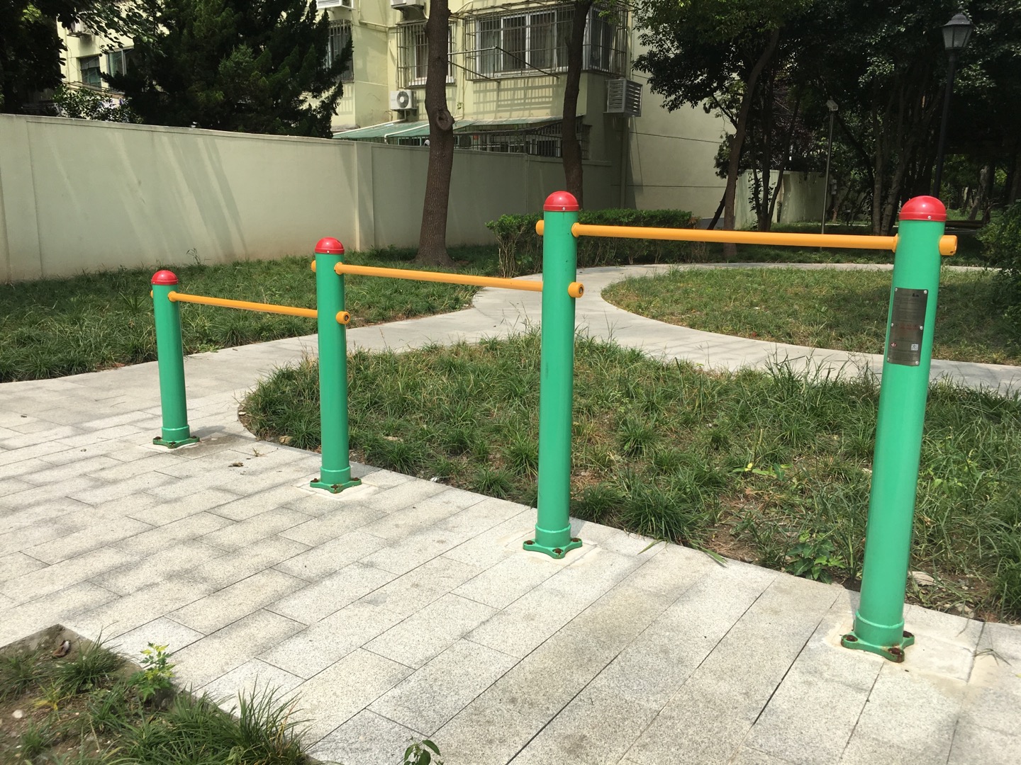 多聯(lián)壓腿架 多聯(lián)壓腿架