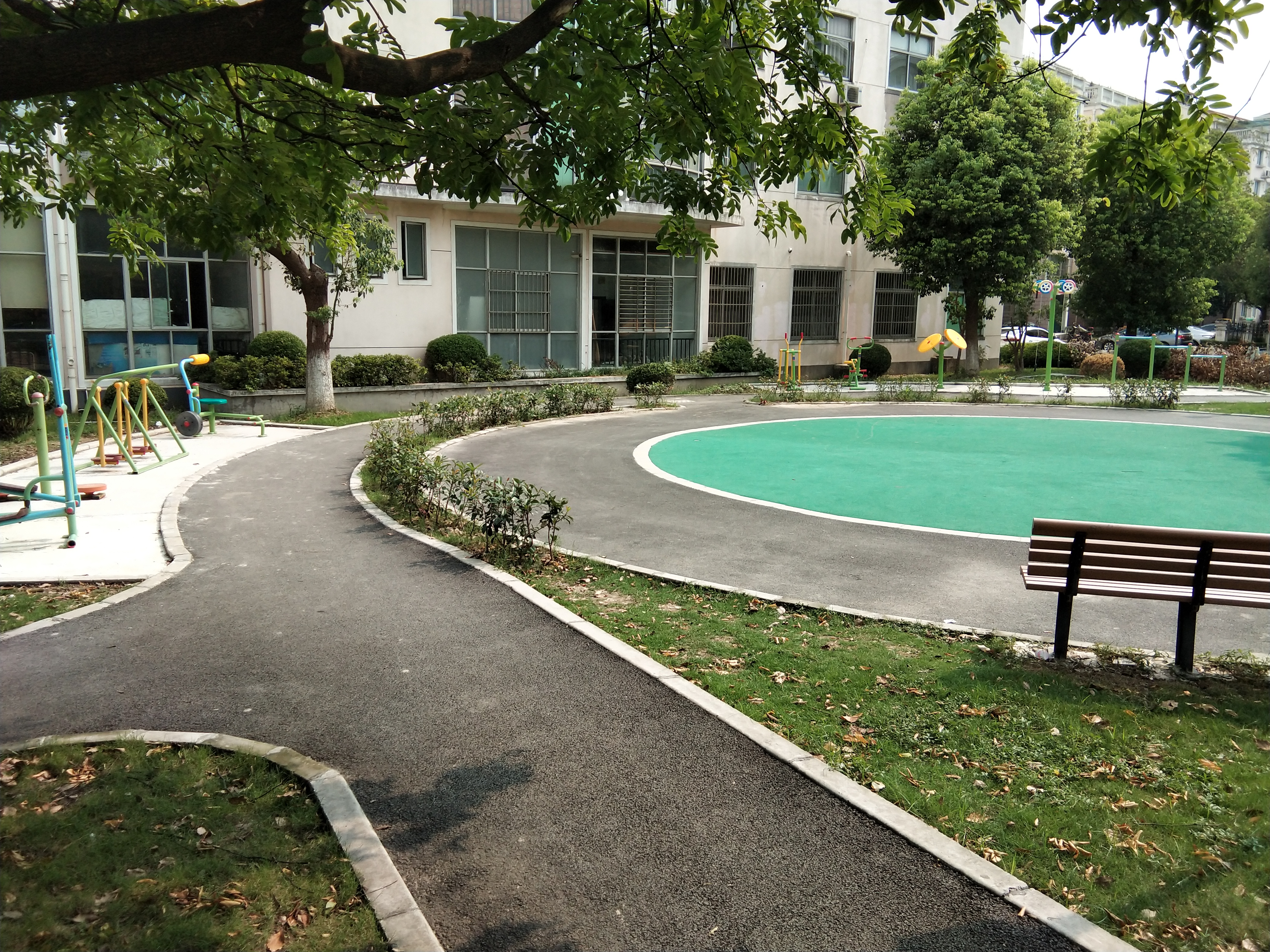 日月華庭健身點(diǎn)