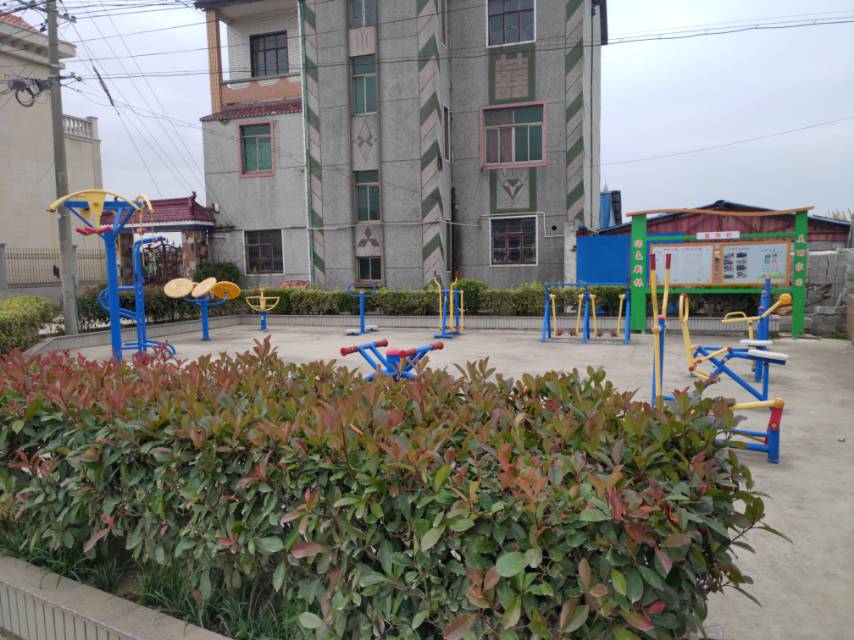 新振村新一2組健身點(diǎn)