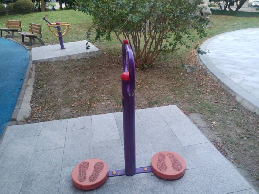 龍興小花園健身點(diǎn)