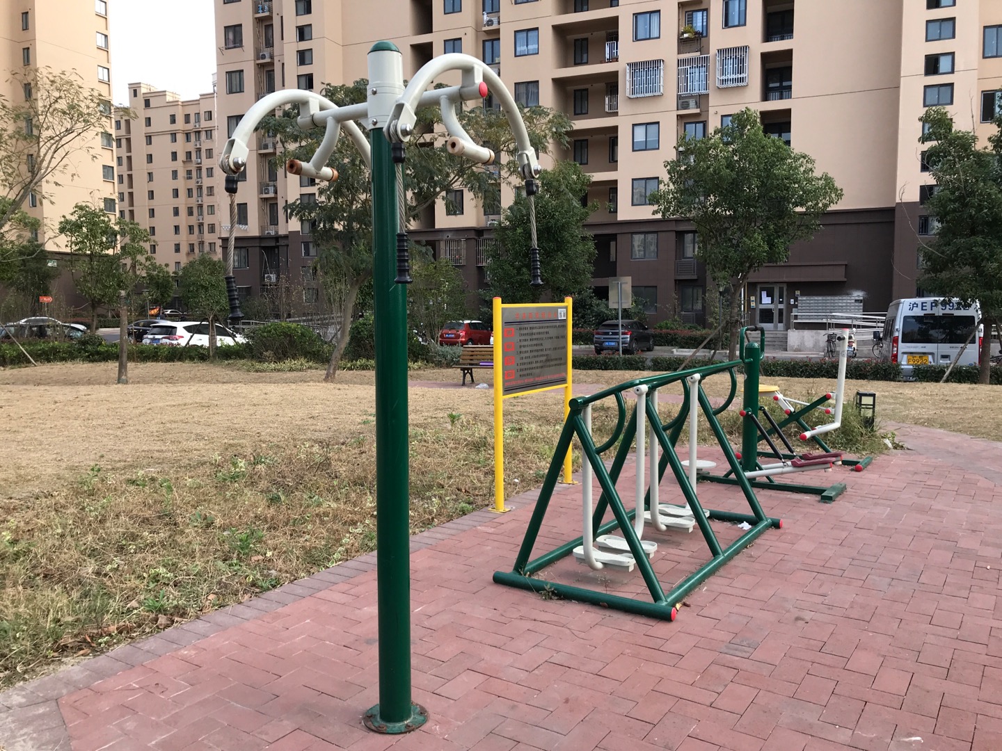 華美新苑健身點