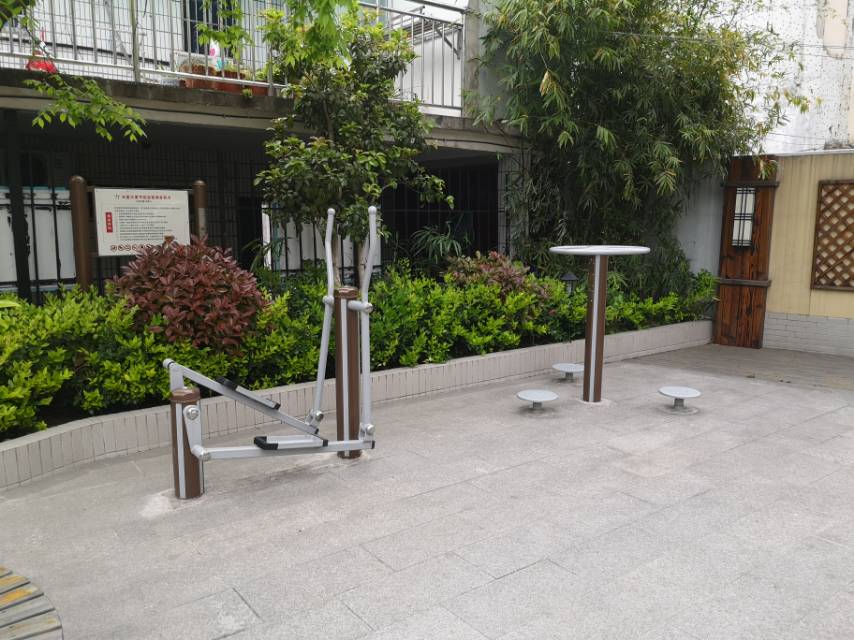 長(zhǎng)富大廈健身苑點(diǎn)