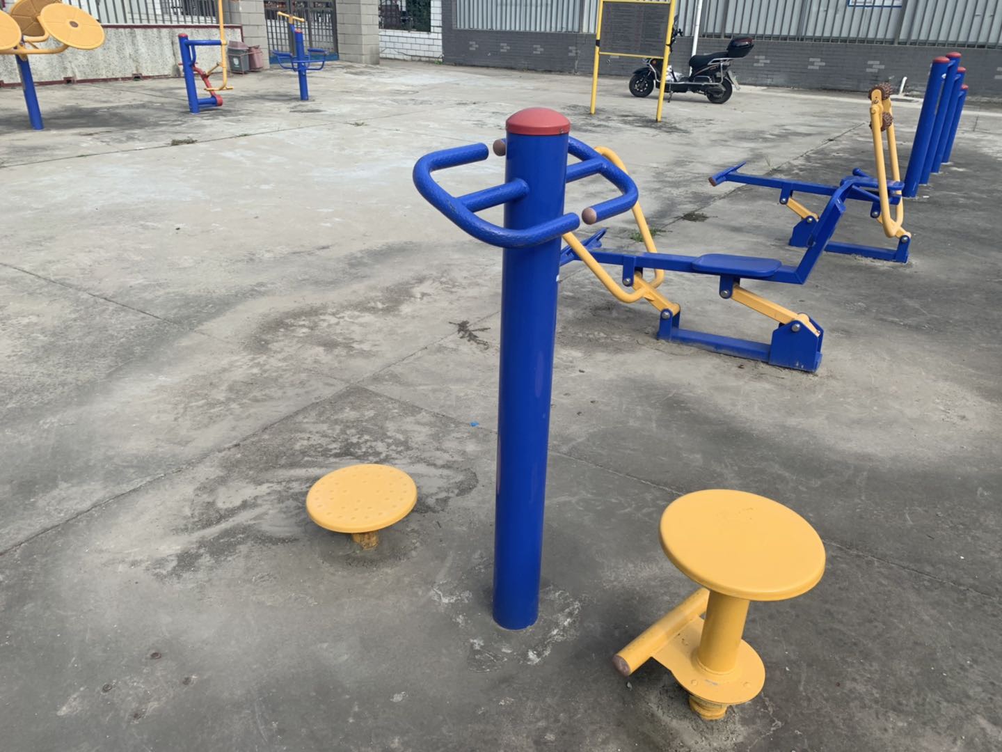 雙位扭腰器 雙位扭腰器