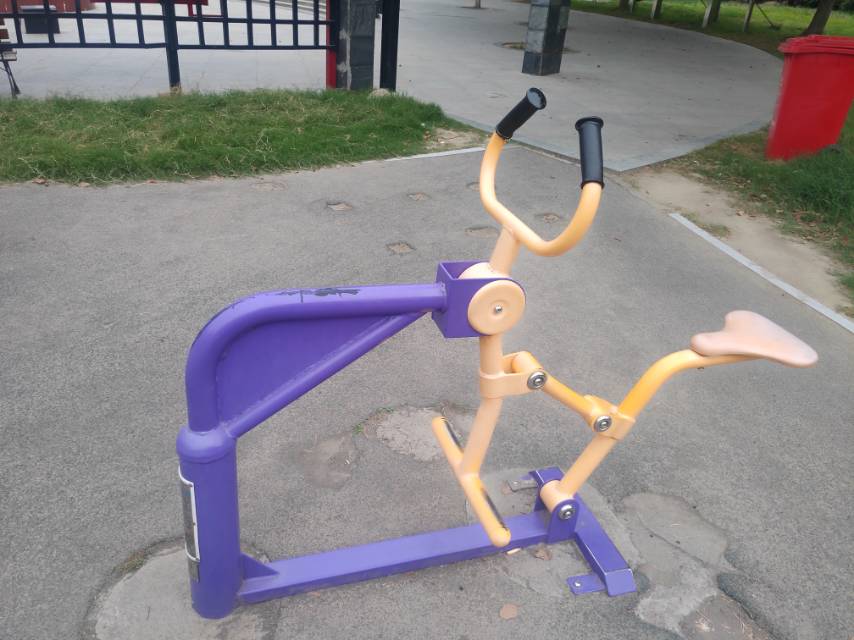 騎馬機(jī) 騎馬機(jī)