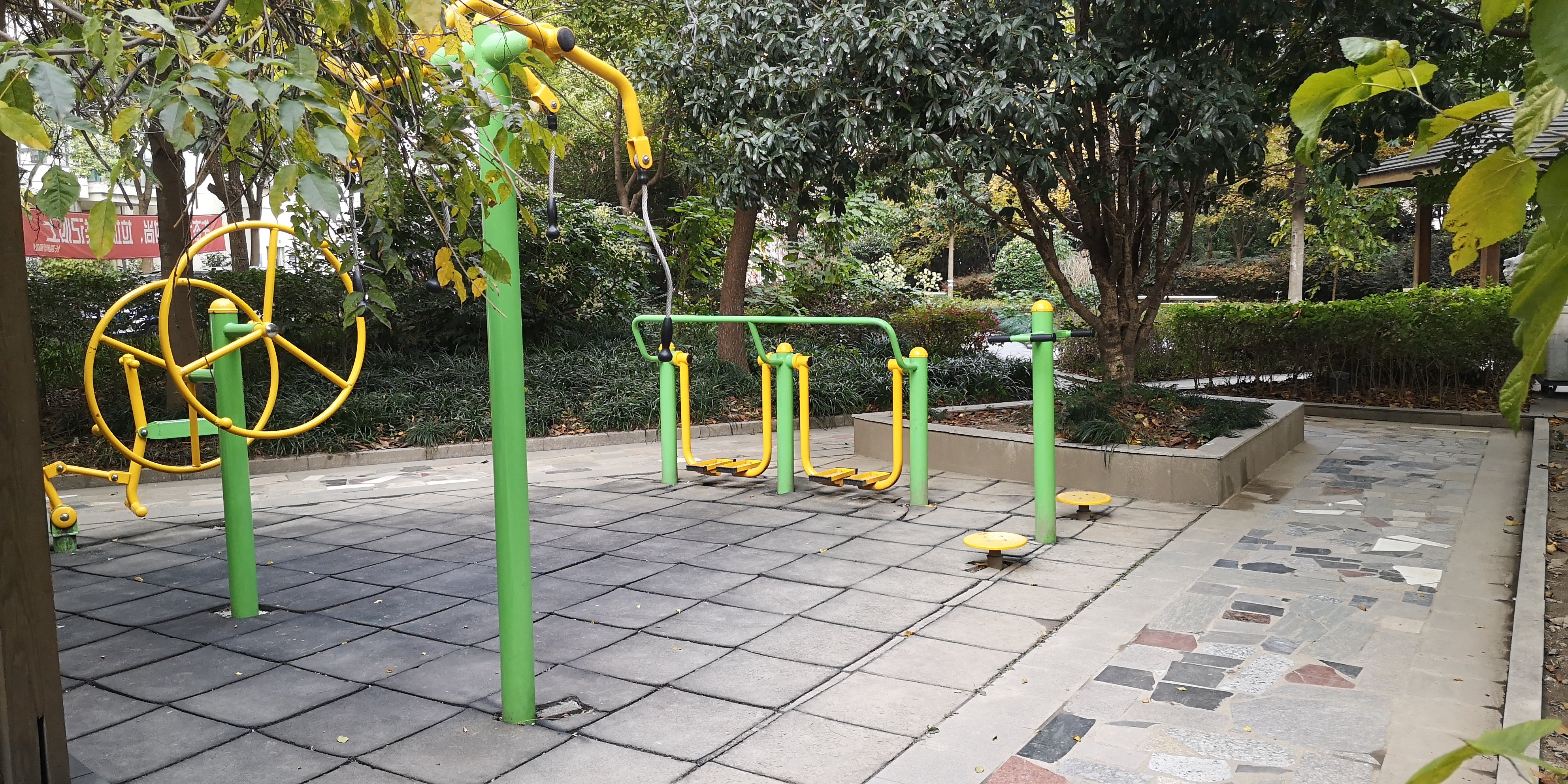 匯麗花園健身點(diǎn)