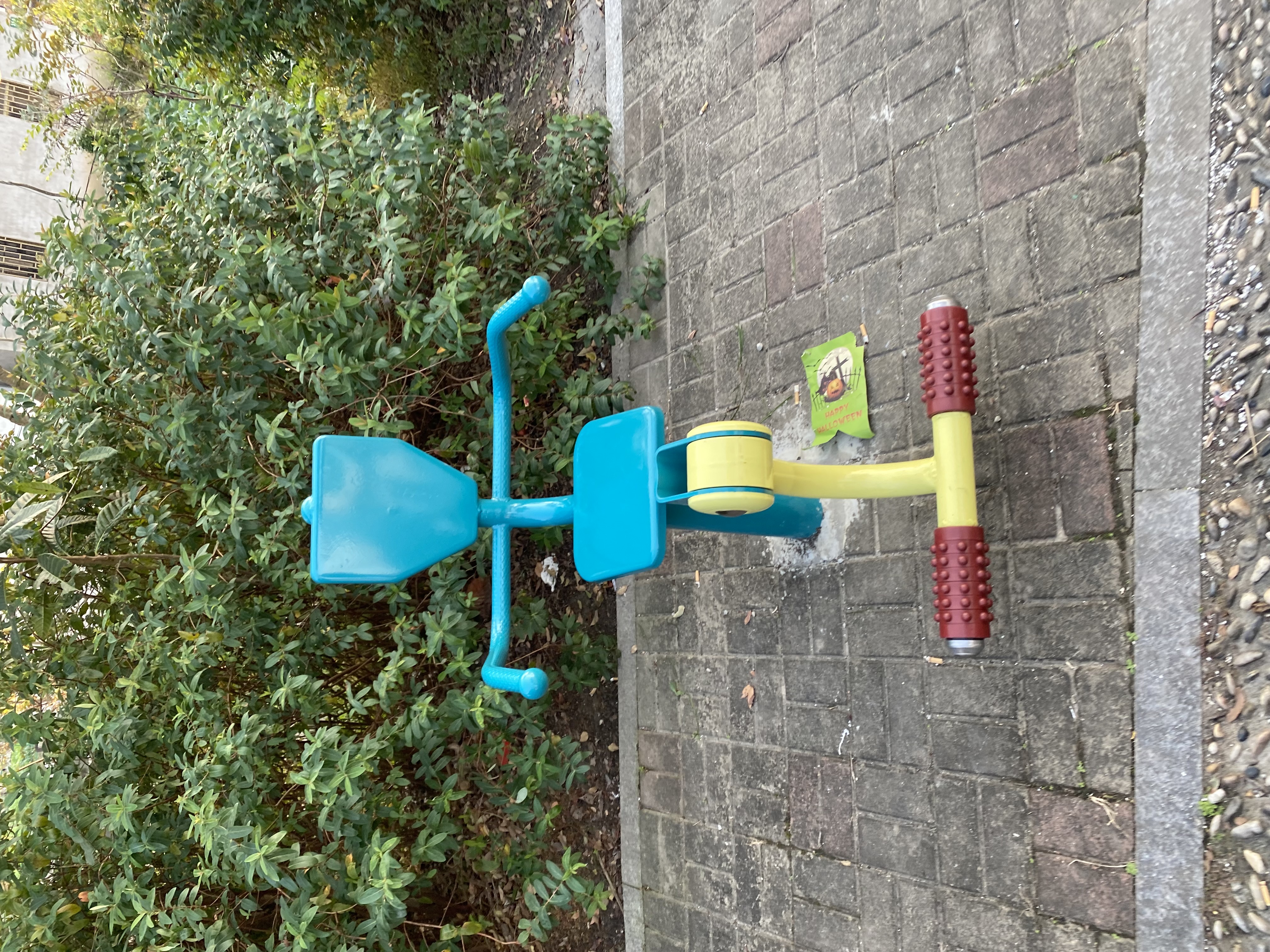 膝關(guān)節(jié)訓(xùn)練器