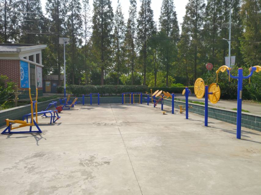 華西村健身點一