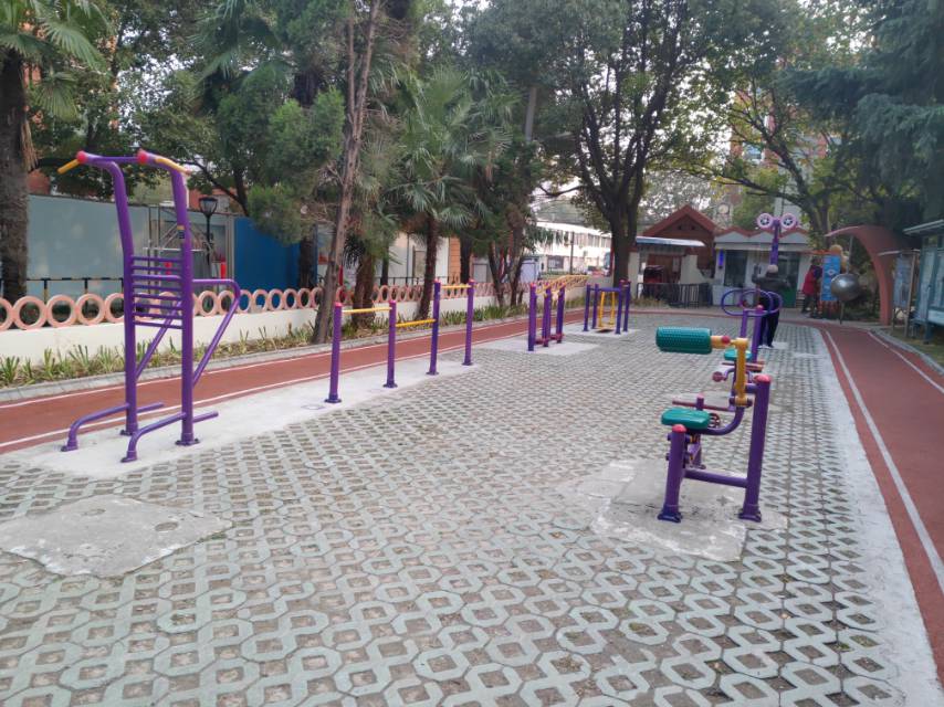 開(kāi)魯五村居委健身點(diǎn)A