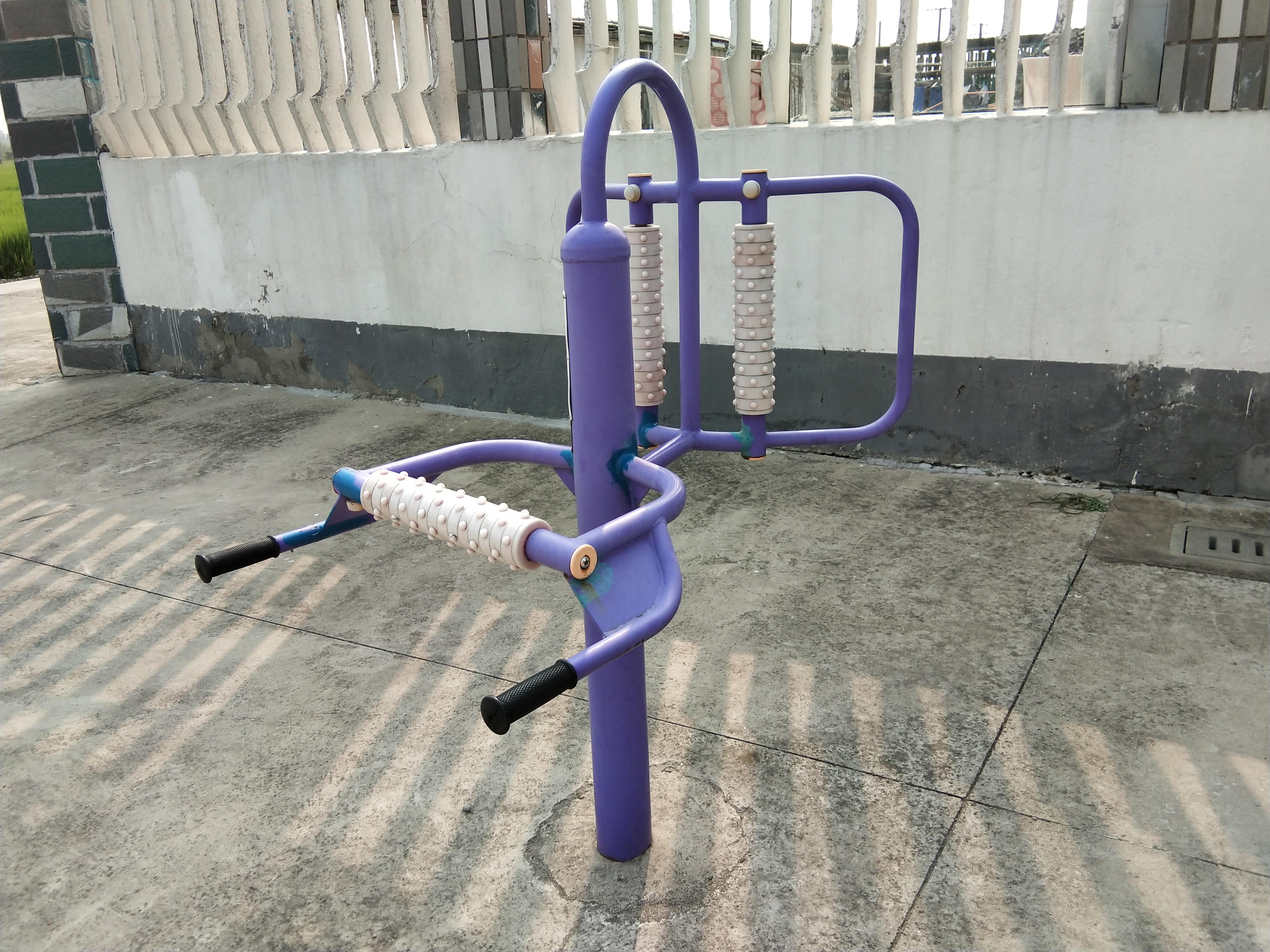 腰背按摩器 腰背按摩器