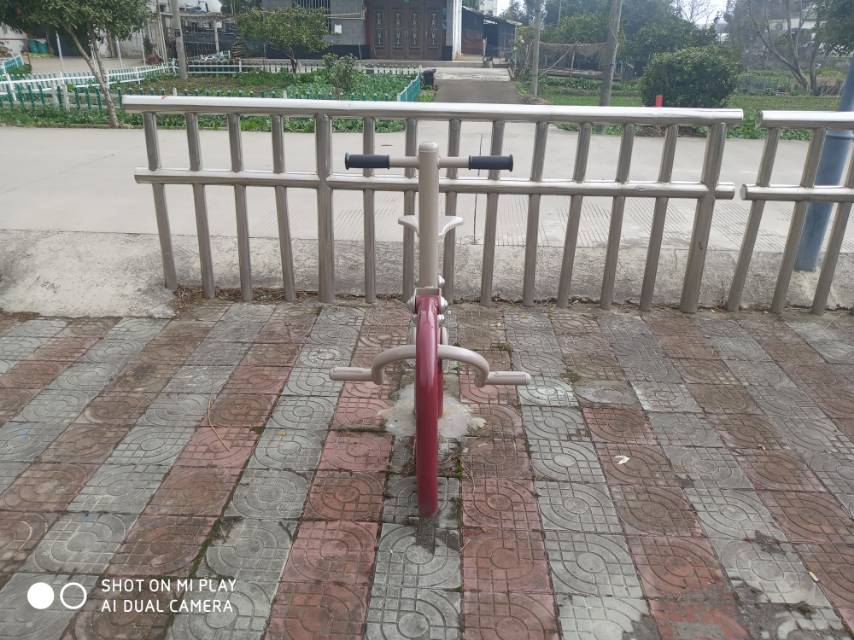 騎馬機(jī) 騎馬機(jī)