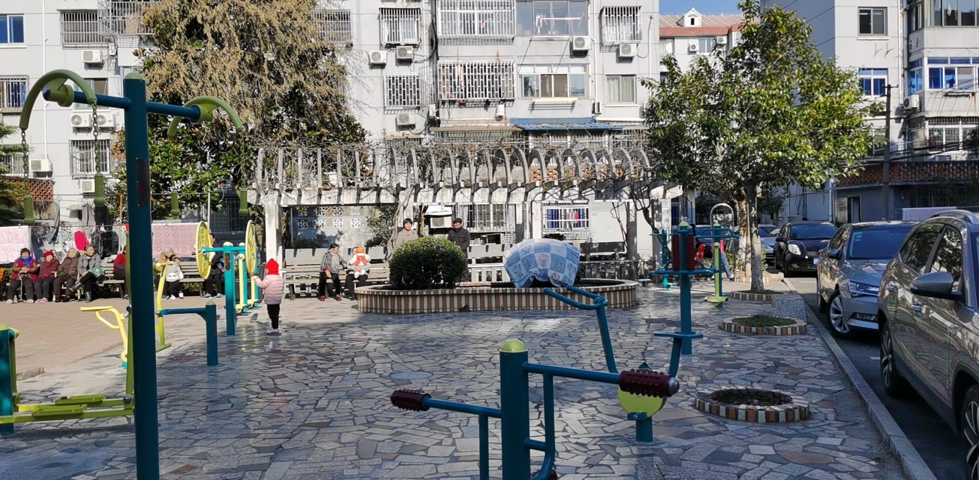 曙光南橋小區(qū)健身點(diǎn)