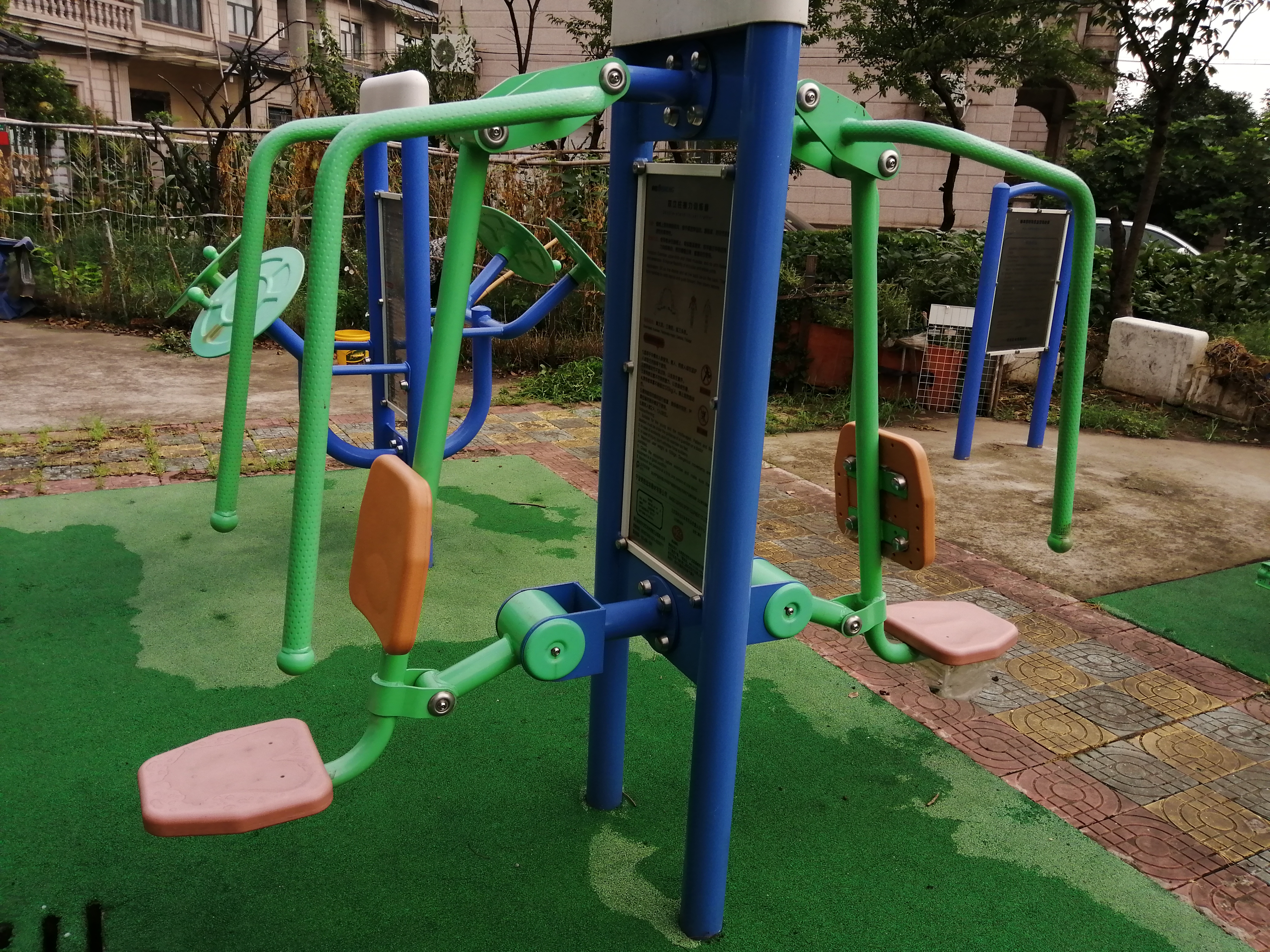 雙立柱推力訓練器