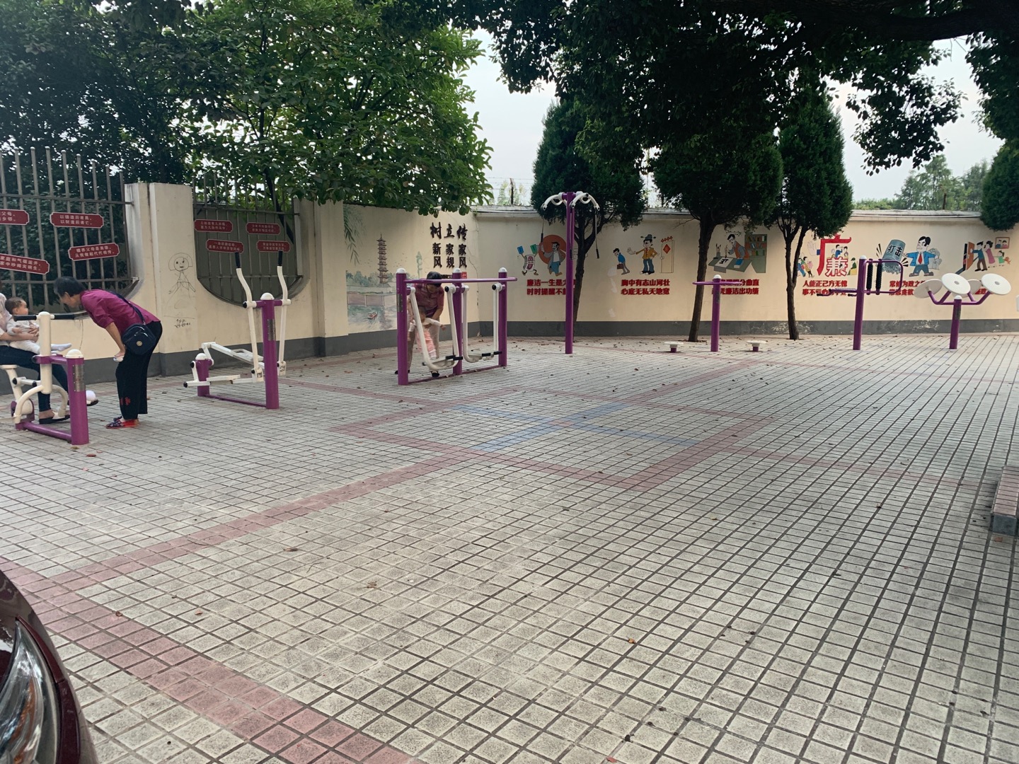 東外環(huán)城新村健身點(diǎn)