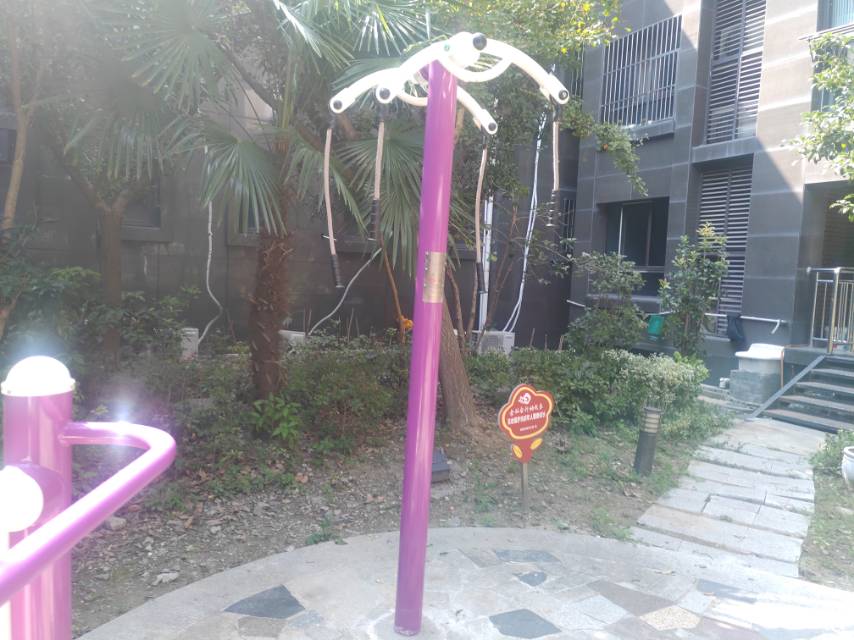 上肢牽引器(兩站位) 上肢牽引器(兩站位)