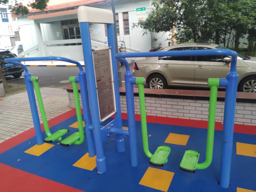 雙立柱太空漫步器 雙立柱太空漫步器